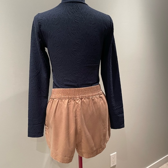 Tna Shorts - Picture 2 of 7